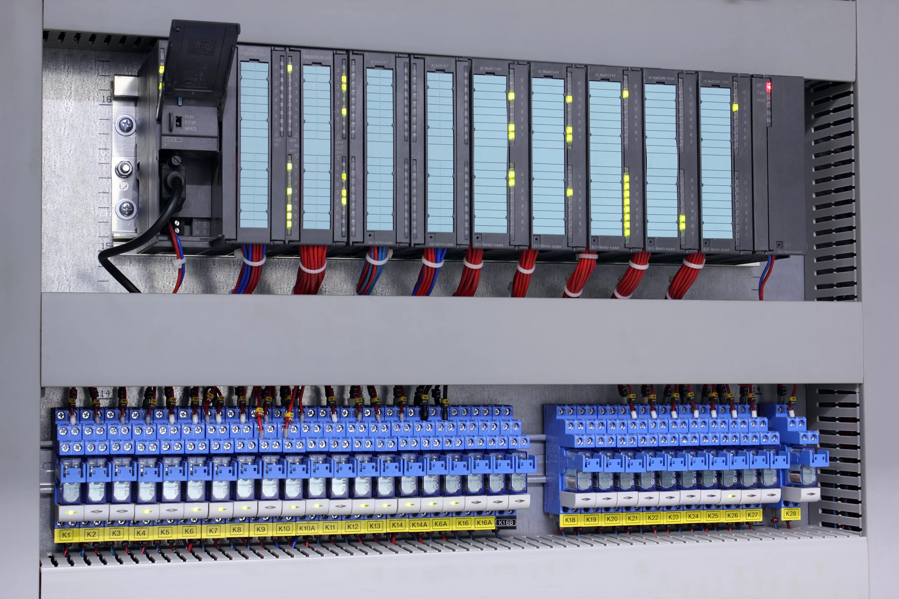 Controller programming. ПЛК-PLC, Programmable Logic Controller. Контроллер Logic 10. Control Panel ПЛК. Logic 10 контролер.