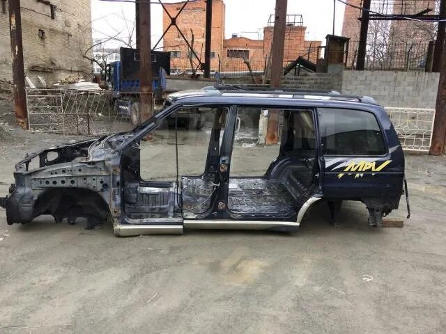 Кузов распил мазда мпв. Днище кузова мазда 3 бк. Кузов мазда мпв целиком. Кузов мазда мпв целиком. Кузов мпв.