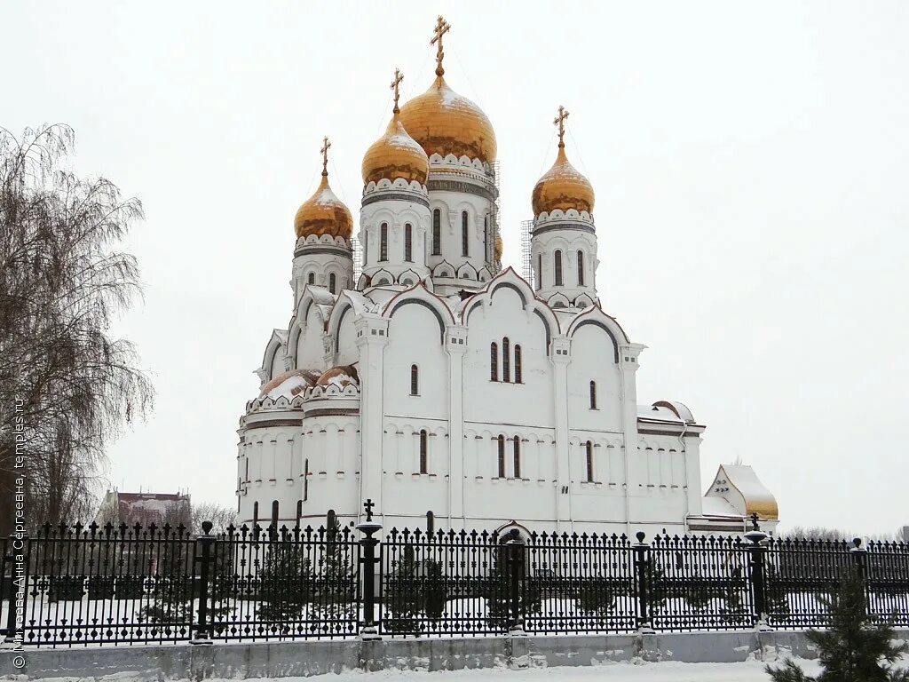 собор спаса преображения. сколько храмов в тольятти. собор в тольятти на революционной. сколько храмов в тольятти.