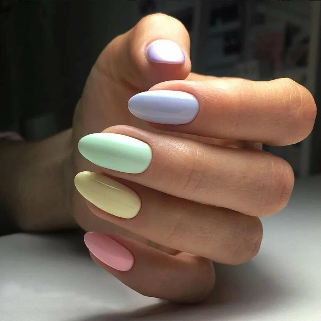 Ногти пастельного цвета