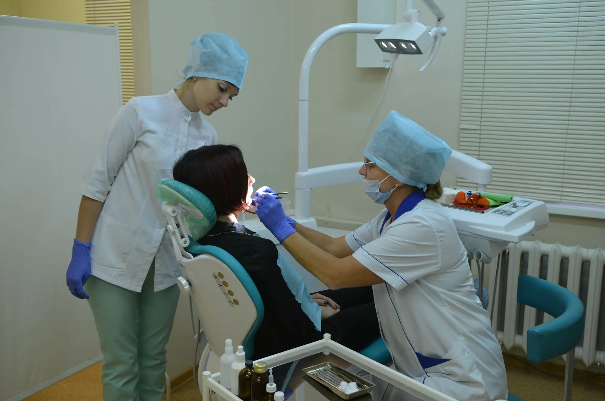 несъемный аппарат для выпрямления зубов старый. детский ортодонт тверь. детский ортодонт тверь. виноградова юлия александровна тверь. ортодонт консультация.