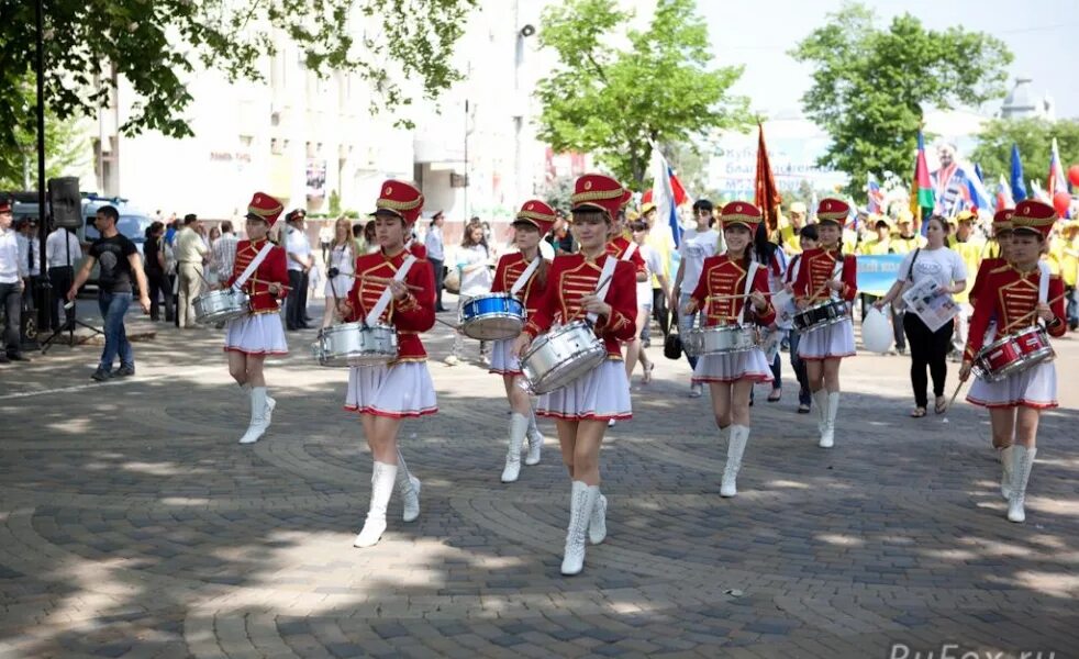 Майские праздники в Москве. Калининград на майские праздники. Первое мая праздник в Польше. 1 Мая праздник в Москве. 1 мая 90