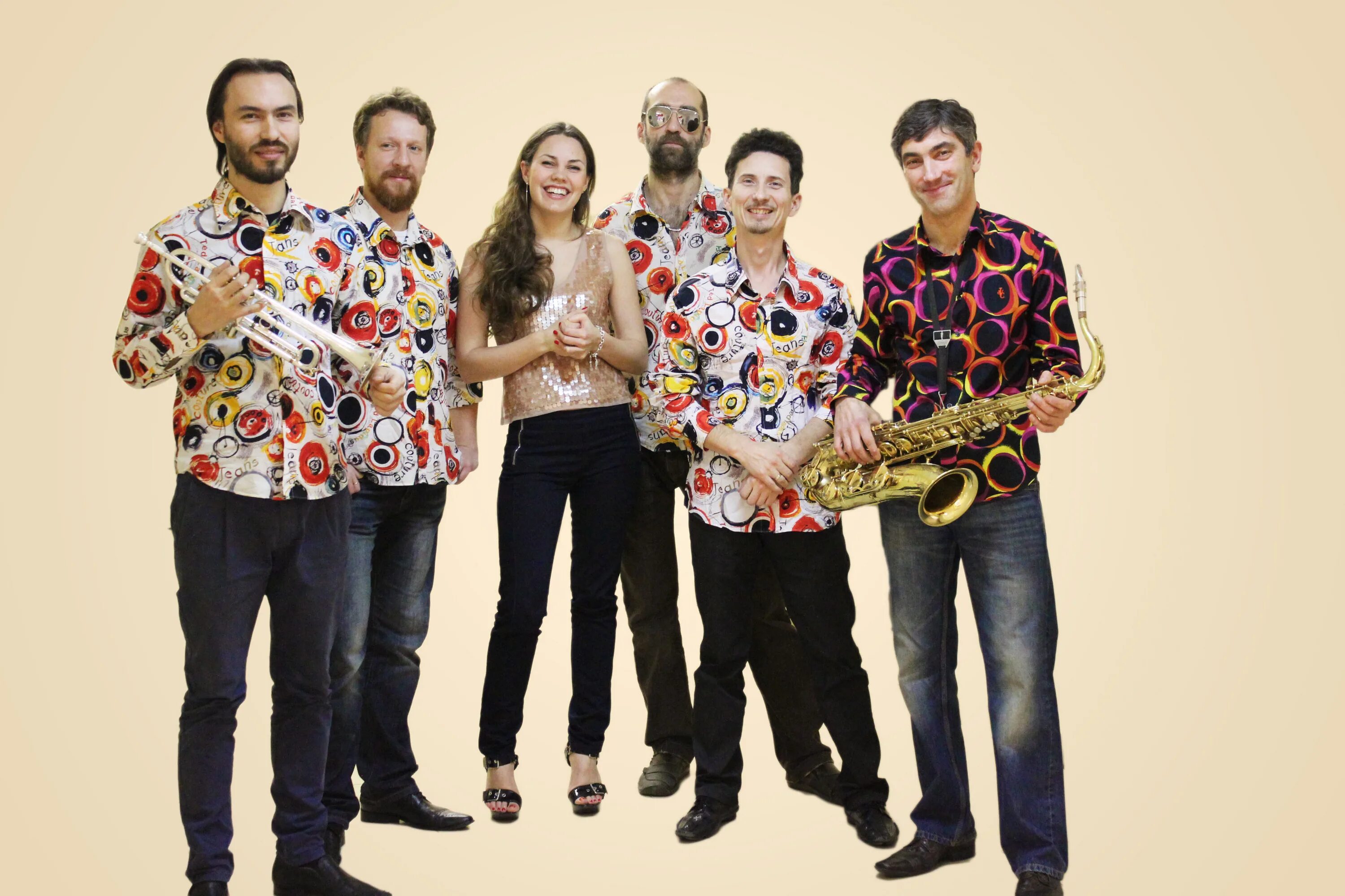 Cassette группа фото. Обложка для плейлиста. Виа фантазия воронеж. Диски 80-90. Музыканты на сцене.