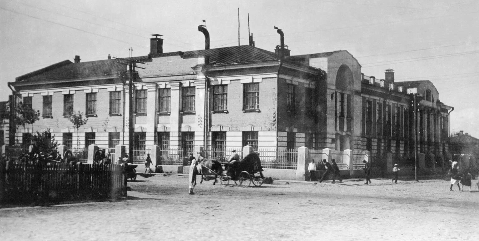 Первая городская. Новониколаевск Семипалатинская. Новониколаевск здание ОГПУ. Новониколаевск Семипалатинская улица. Новониколаевск Орджоникидзе.