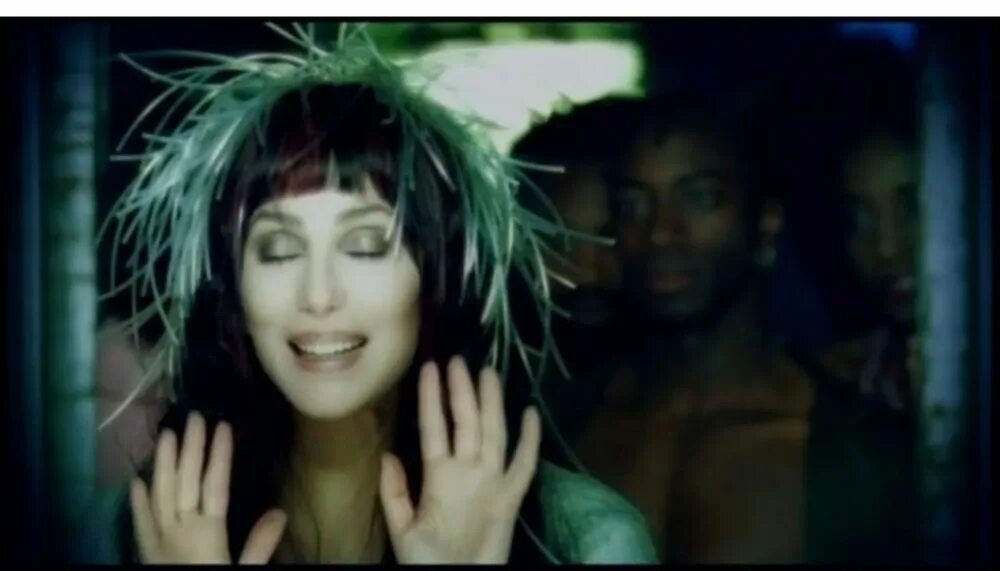 Шер 1998. Cher believe 1998. Белив кемикал бразерс клип. Белив шер клип. Девушка снявшаяся в клипе шер делив.