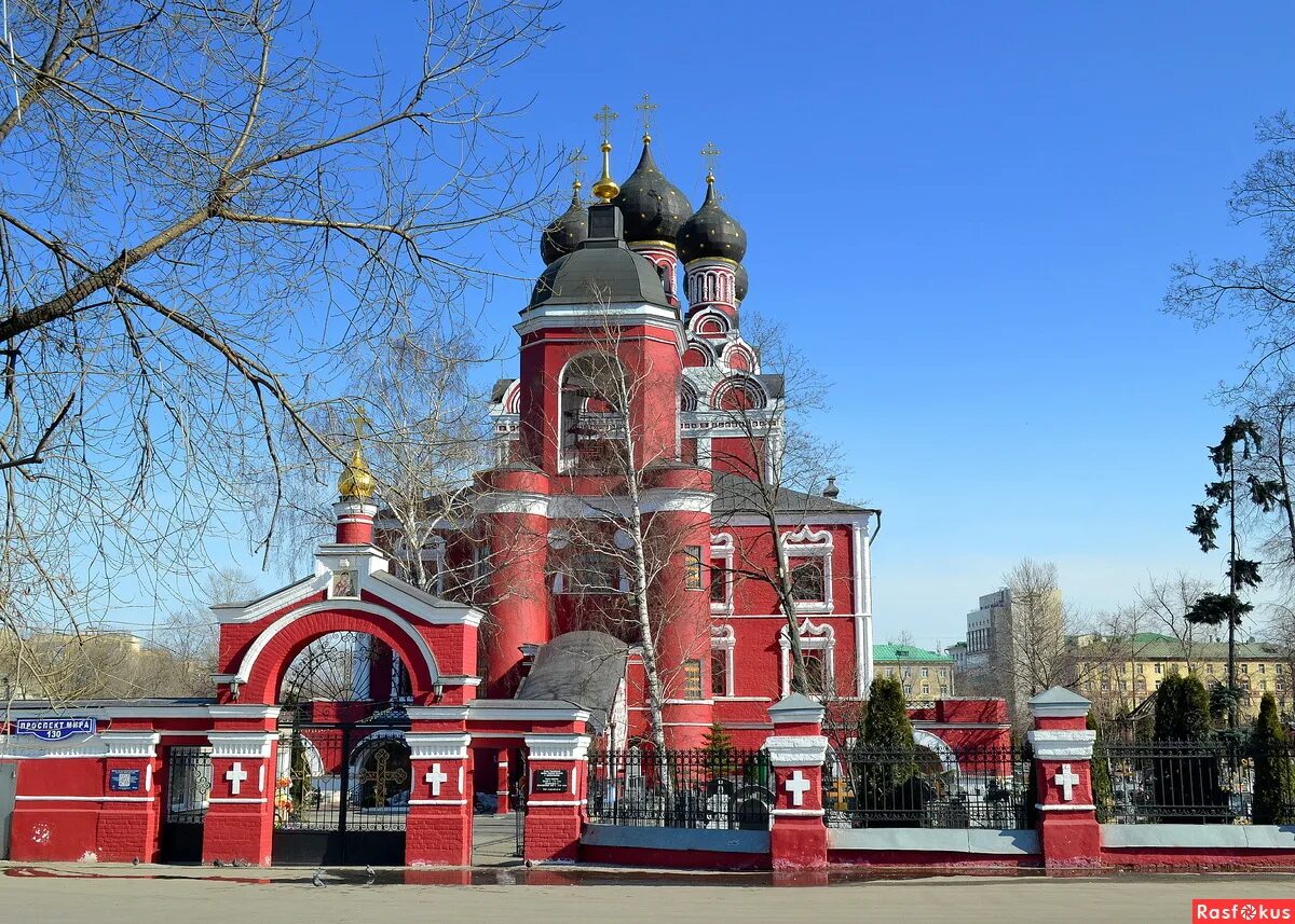 Огромный многоглавый храм в Фурманове (Красная церковь) Мир открытыми глазами Дз