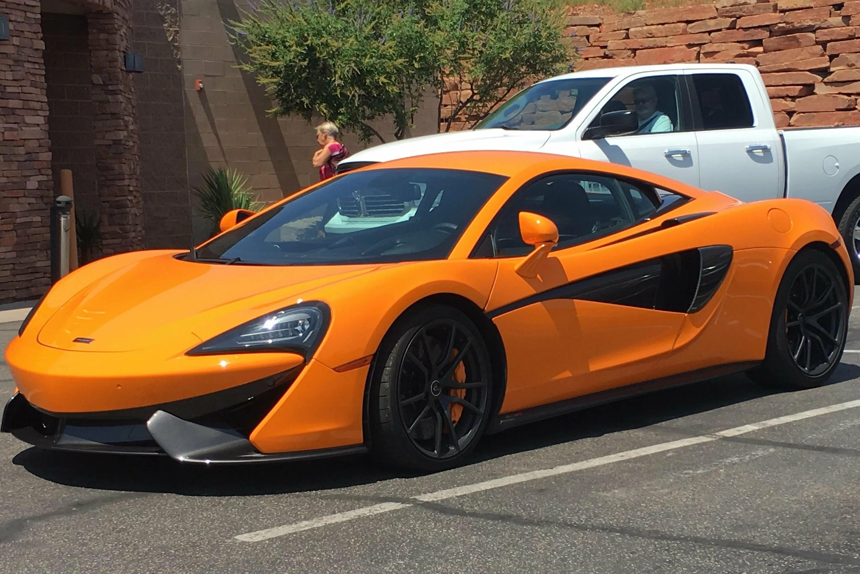 2021 mclaren 570s. Mclaren 570s, 2017. Мсларен 570. Макларен 570s. Mclaren 570s coupe.
