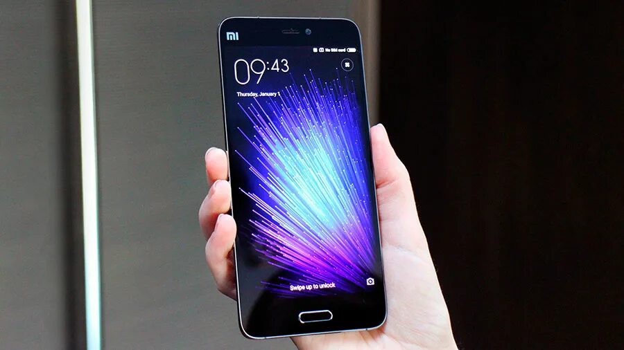 Xiaomi mi 5 москва. Xiaomi обогнала apple. Xiaomi mi5 золотой фото. Xiaomi mi5 32gb. Xiaomi s500.