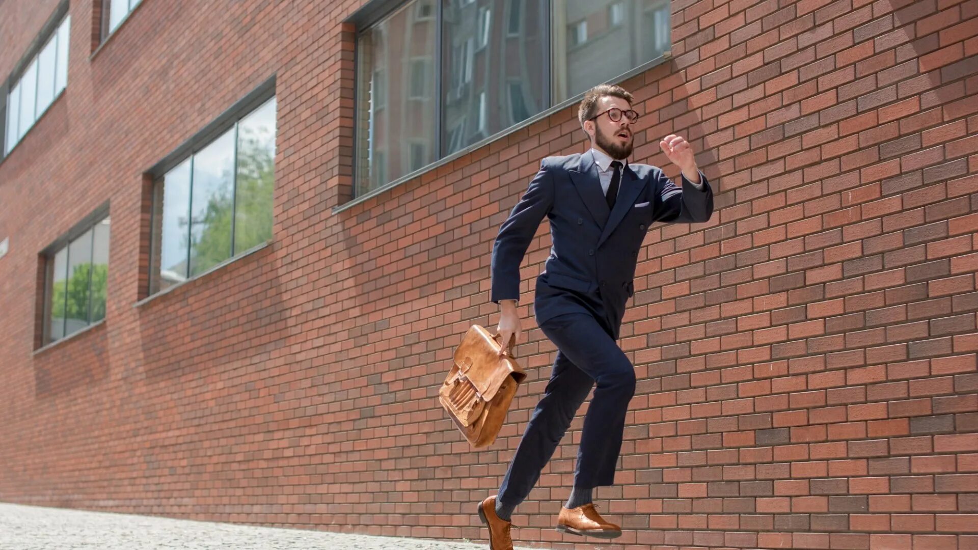 Встреча разговорного клуба английского в НИУ ВШЭ. Topic "Being punctual. Are you