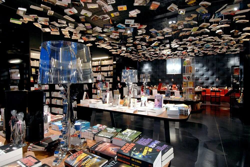 Cook and book, Брюссель, Бельгия. Необычные магазины. Необычные книжные магазины. Необычайный магазин