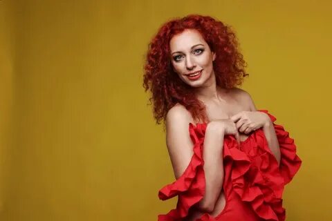 Nami - frantsuz porno aktrisasi.