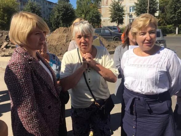Секретарь Серпуховского отделения партии "Единая Россия" Юлия Купецкая провела л
