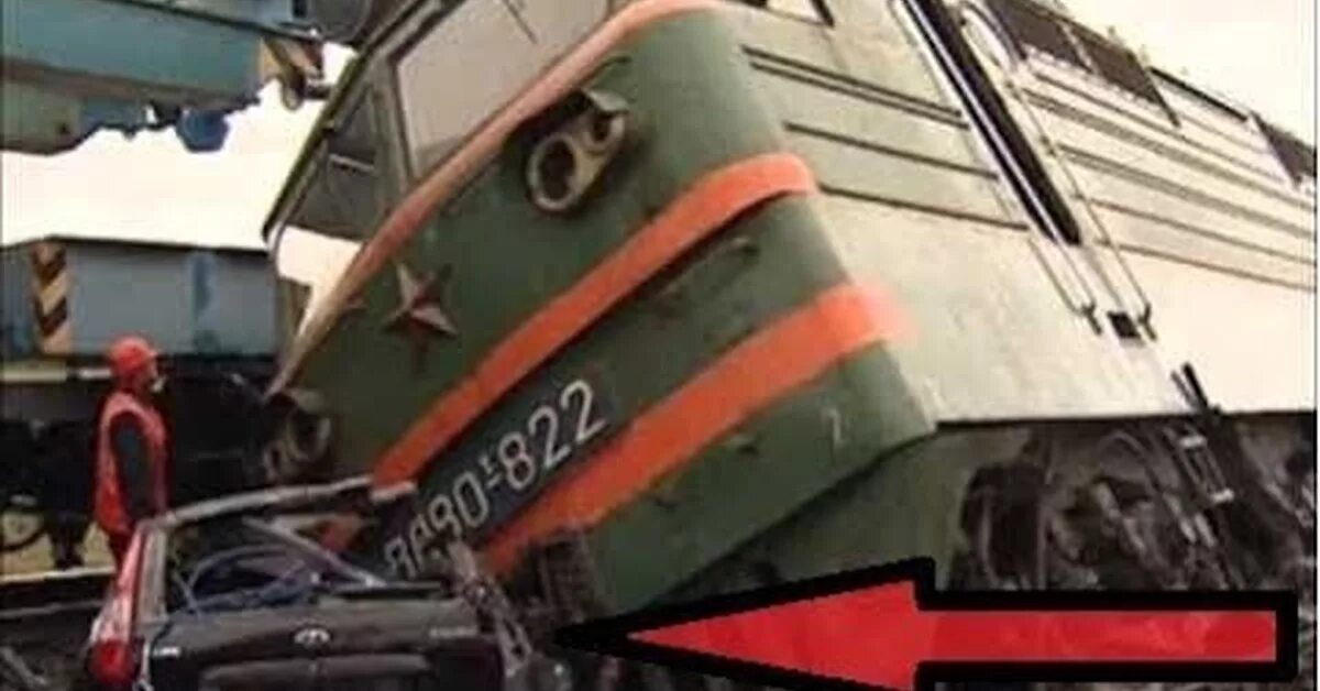 катастрофы на железнодорожном транспорте. белая калитва сход поезда. локомотив поезд ржд электровоз. железнодорожные катастрофы. катастрофы на жд.