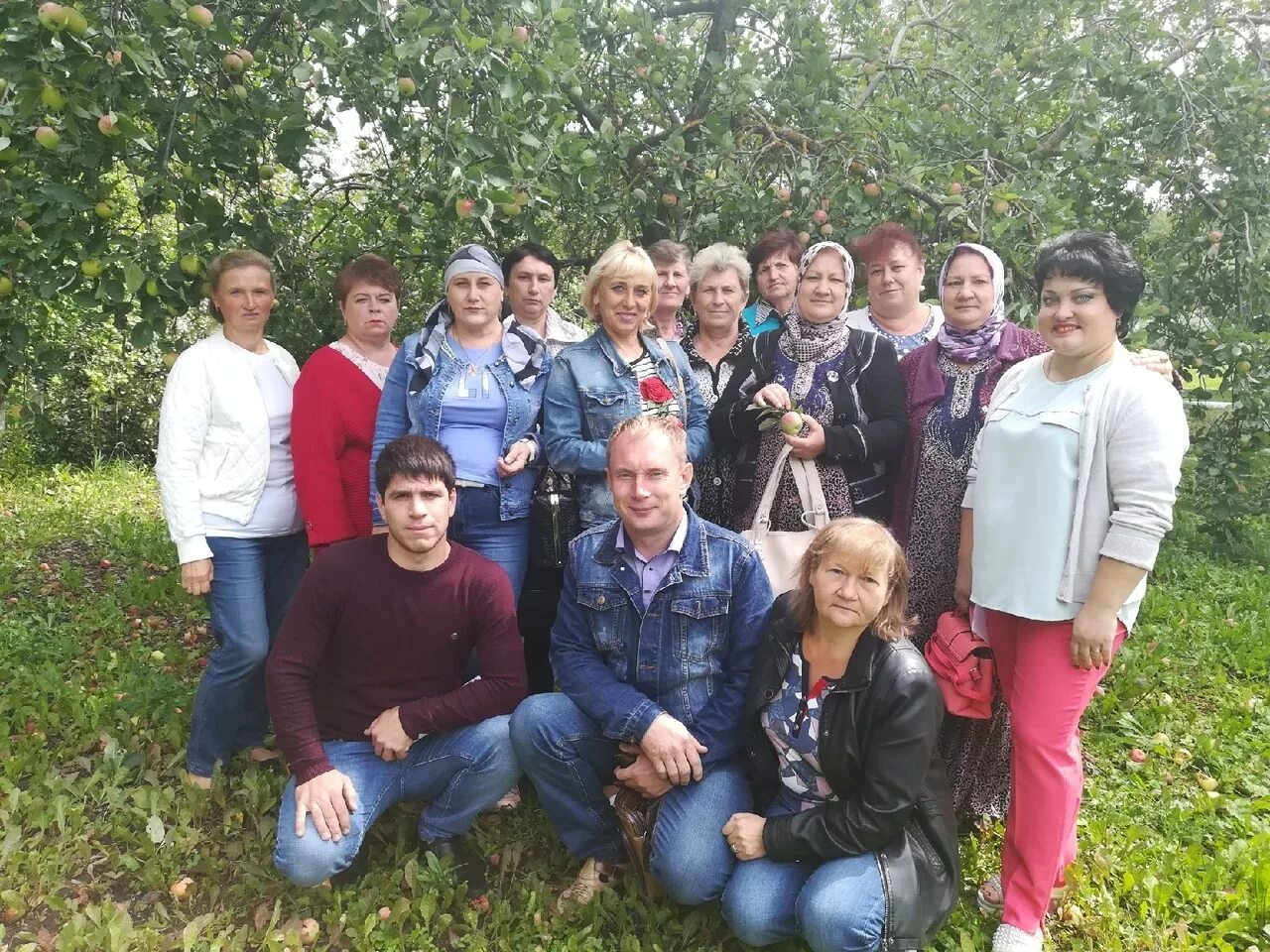 Дарковичи брянская область дом интернат для престарелых и инвалидов. Дом-интернат для престарелых. Саранский дом интернат для престарелых и инвалидов. Тамбовская область абакумовка дом престарелых и инвалидов. Крест на церкви.