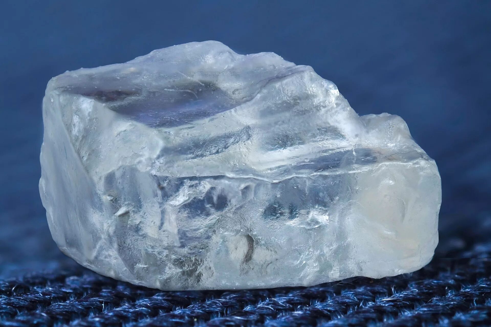 Хлорид натрия галит. Монокристалл каменной соли. Галит поваренная соль. Хлорид натрия Кристаллы. Кристаллически чистый