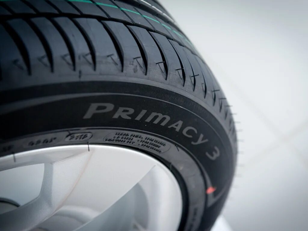 Мишлен протектор. Michelin primacy 3. шины мишлен примаси 3. шины xl michelin primacy 3. michelin шины napravleniya.