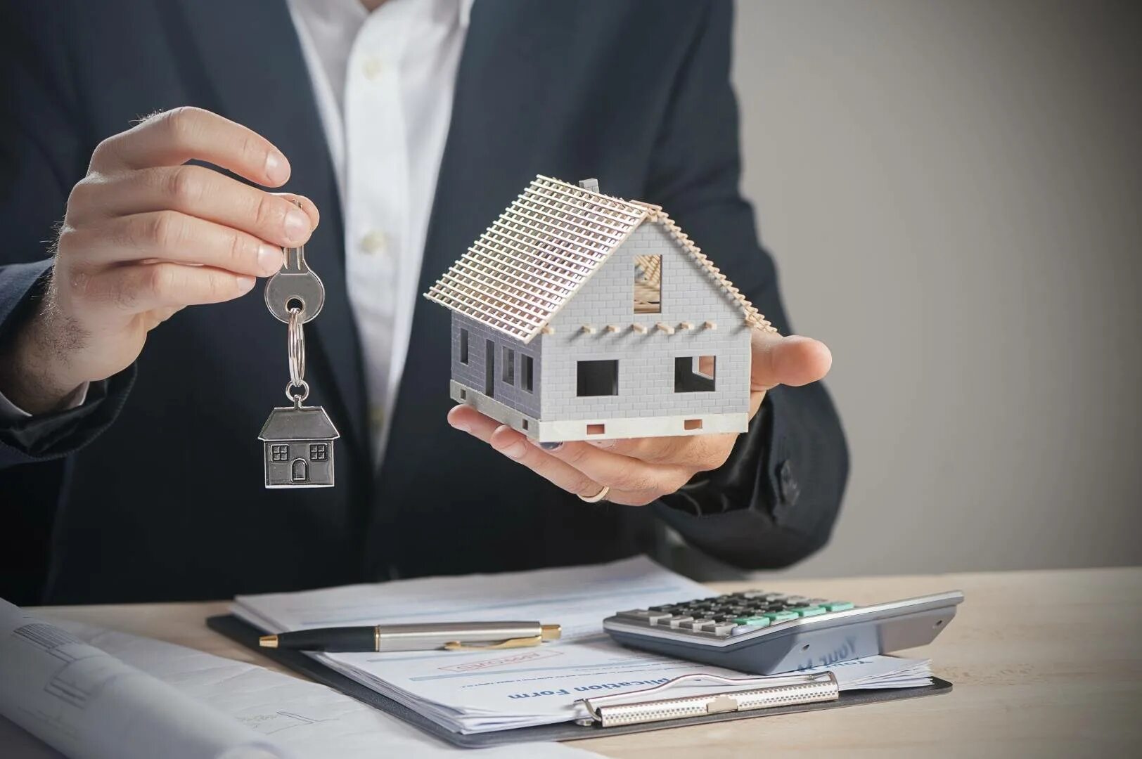 Как продать дом дорого. Квартира в ипотеку. ипотечный дом. оценка квартиры. квартира с обременением.