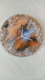 Часы ручная работа из смолы