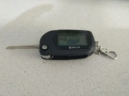 Брелок с выкидным ключом