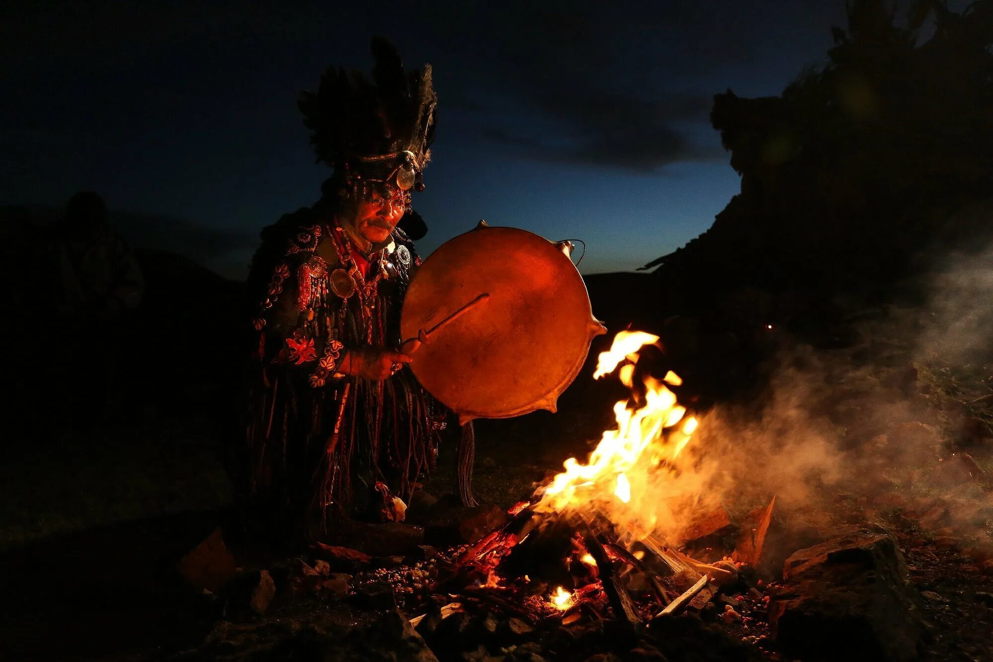 Буряты шаманы. Ютуб шаман живой. Shaman (певец). Шаман ютьюб. Шаман картинки фэнтези.