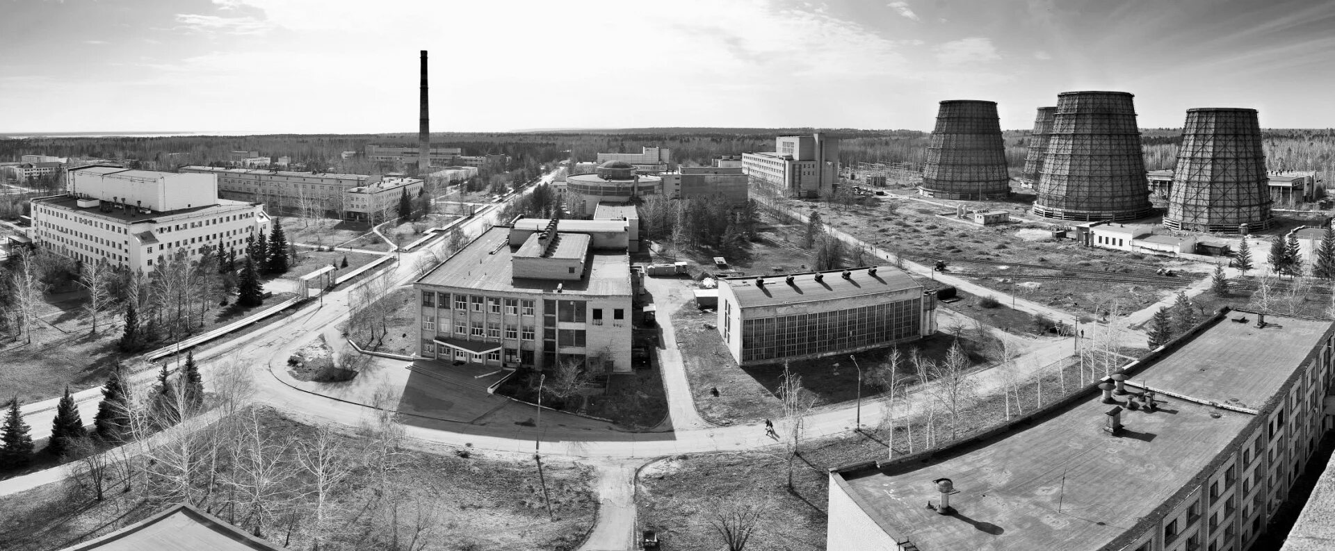 Старые аэс. ГНЦ НИИАР Димитровград. АЭС Димитровград. Атомный завод в Димитровграде. Атомная станция в Димитровграде.