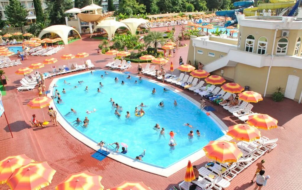 одеон отель 3 адлер. гостевой дом корона адлер. пансионат аквалоо в лоо. бургас пансионат 3 сочи. отели в адлере для отдыха с детьми.