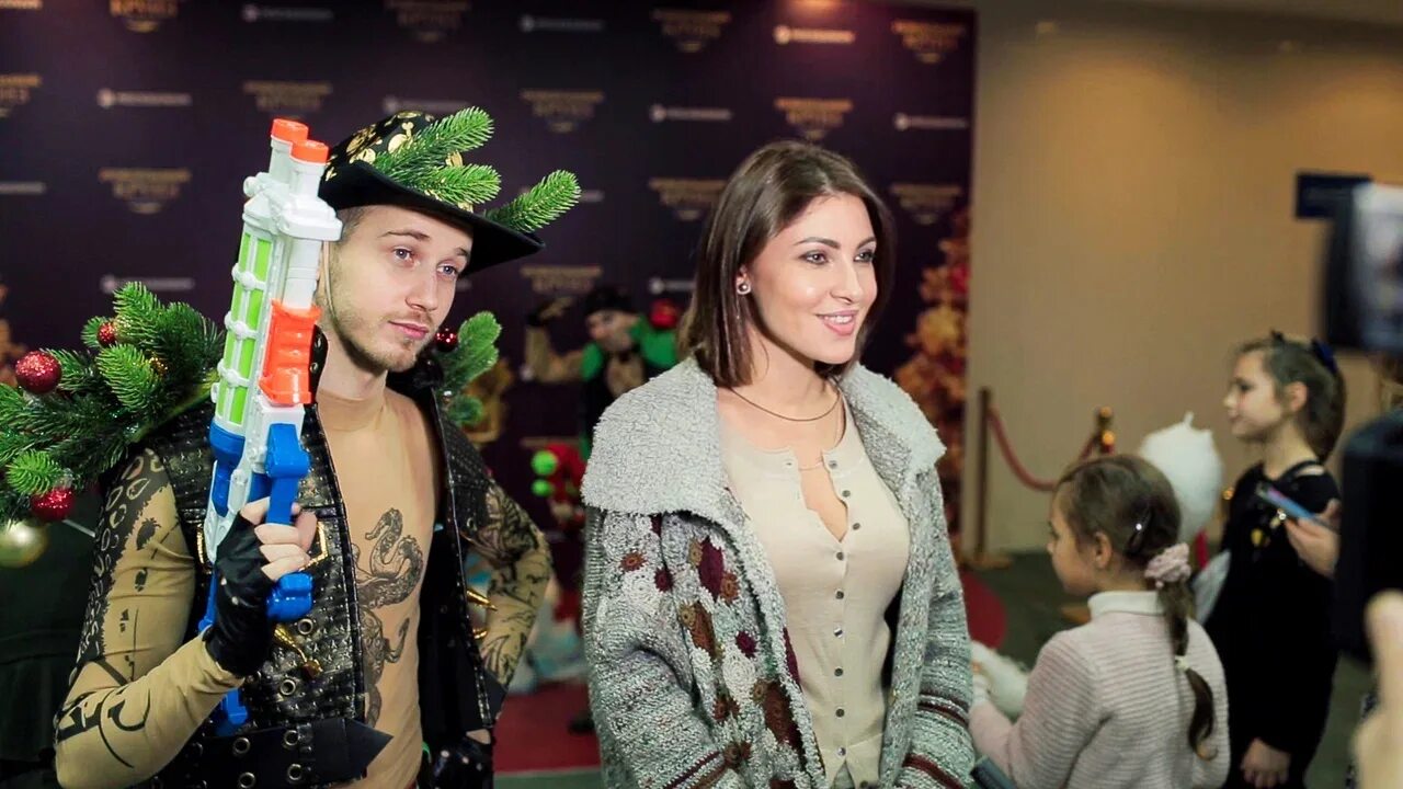 Шоу москвариум новогодний круиз совершенство. Новогодний круиз москвариум. Москвариум новогодний круиз 2022. Филипп кошарин москвариум. Новогодняя тв студия.