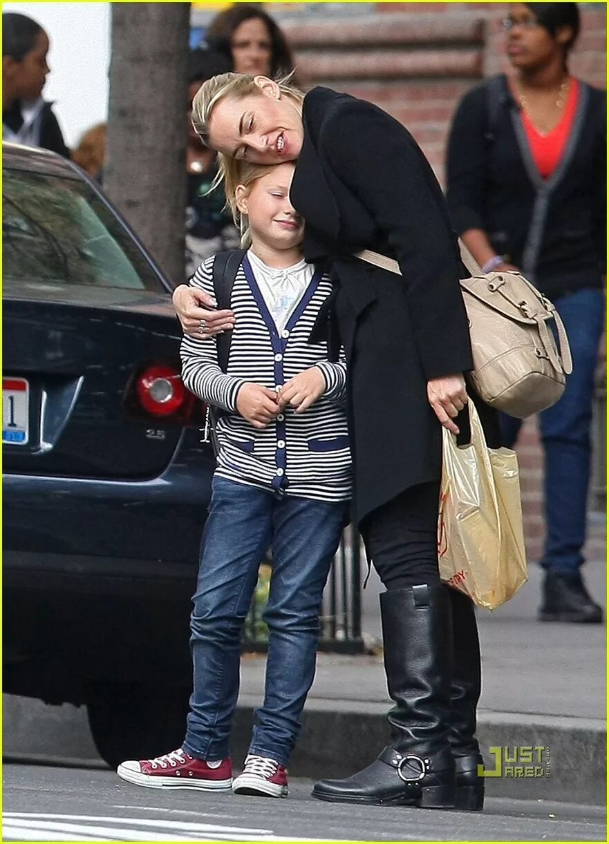 кейт уинслет дети. дети кейт уинслет фото. кейт уинслет и ее дети. кейт уинслет муж и дети 2021. беар блейз винслет дети.