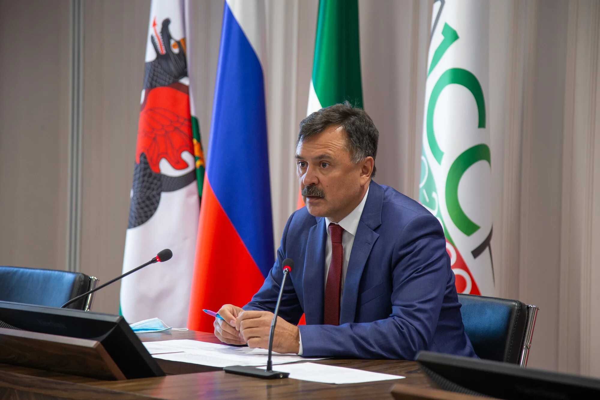 Гафаров исполком. Гафаров рустем гильфанович. исполнительного комитета казани рустем гафаров. гафаров рустем гильфанович казань. гафаров рустем гильфанович руководитель исполнительного комитета.