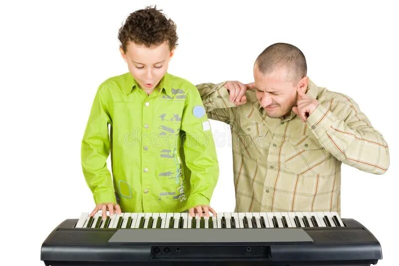 He plays bad. Плохая игра на пианино. Картинка ребенок за пианино. Фото игры дети на синтезаторах. Play Piano Play the Piano.