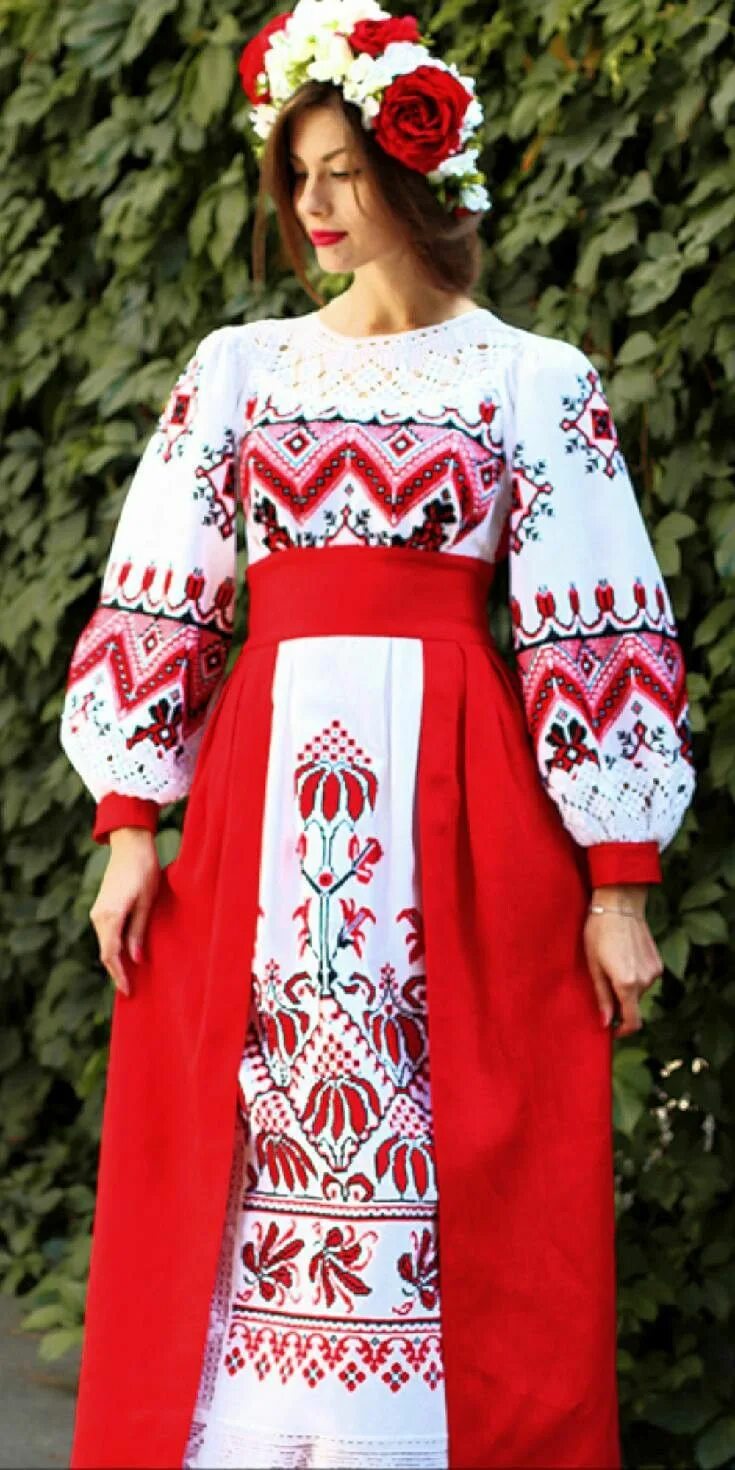 Русский сарафан. Русский костюм гжель. Ногайский костюм женский. Народный стиль в одежде. Сарафан в русском стиле.