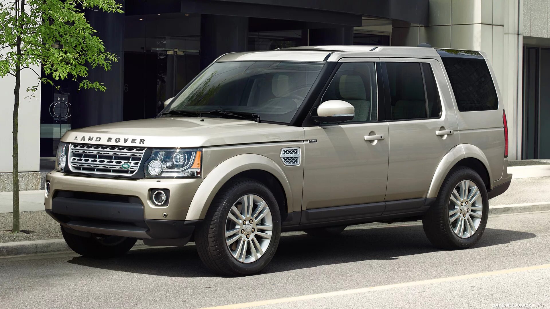 Land rover discovery 4 4. Land rover модели. Джип рендж ровер новый. Лэндровер дискавери 4 2010. Land rover модели.