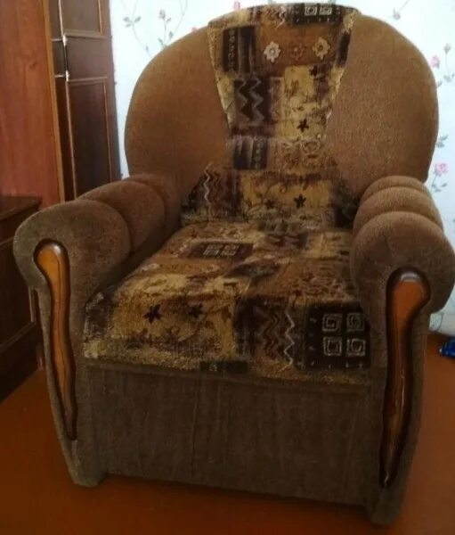 Кресла б/у. Отдам даром кресло. Мягкие кресла в Саранске. Два кресла-кровати б/у.