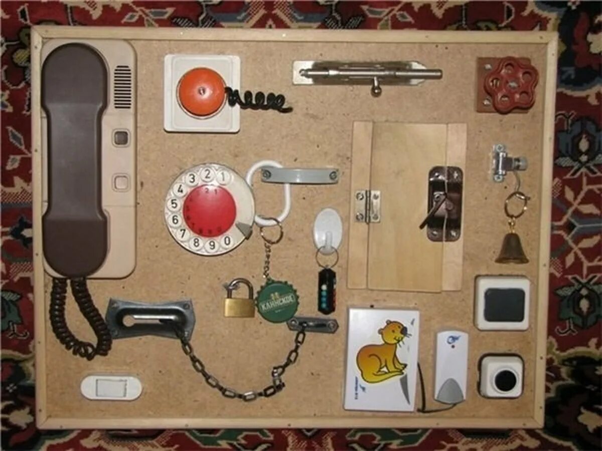 дедушка сделал для внуков. дедушка сам сделал. резная колыбель из дерева. дедушка сделал. развивашки из подручных материалов.