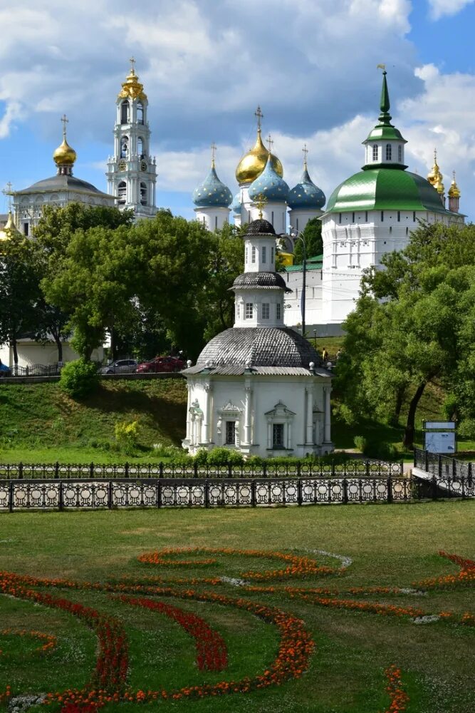 Фотографии городов золотого кольца россии. Сергиев Посад Кремль. Золотое кольцо Троице Сергиева Лавра. Ярославль Троице Сергиева Лавра. Золотое кольцо России Сергиев поссад достопримечательности.