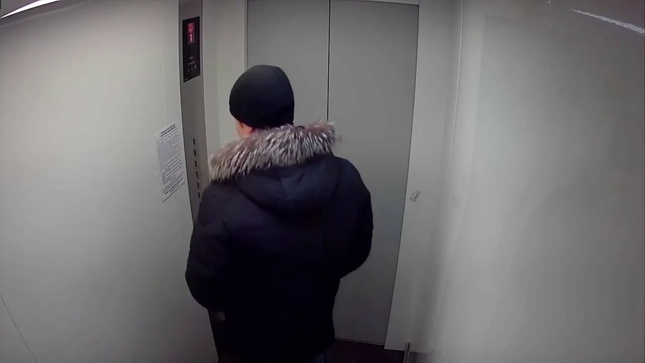 Видеонаблюдение в лифте многоквартирного дома. Wifi мост для видеонаблюдения в лифте. камера в лифте. камера наблюдения в лифте. видеонаблюдение подъезд лифт.