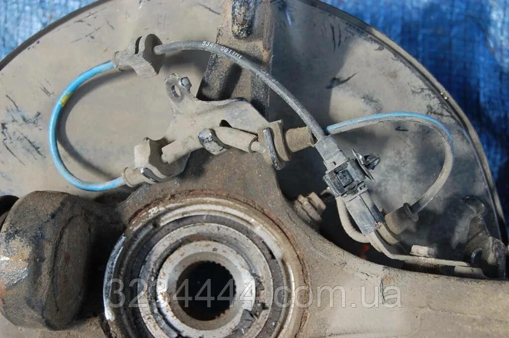 Removal, replacement, installation of SHRUS Renault Logan