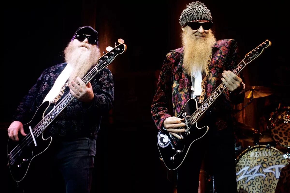 Зз топ слушать. Zz top меховые гитары. зи зи топ постер. zz top в 70. zz top &quot;give it up&quot;.