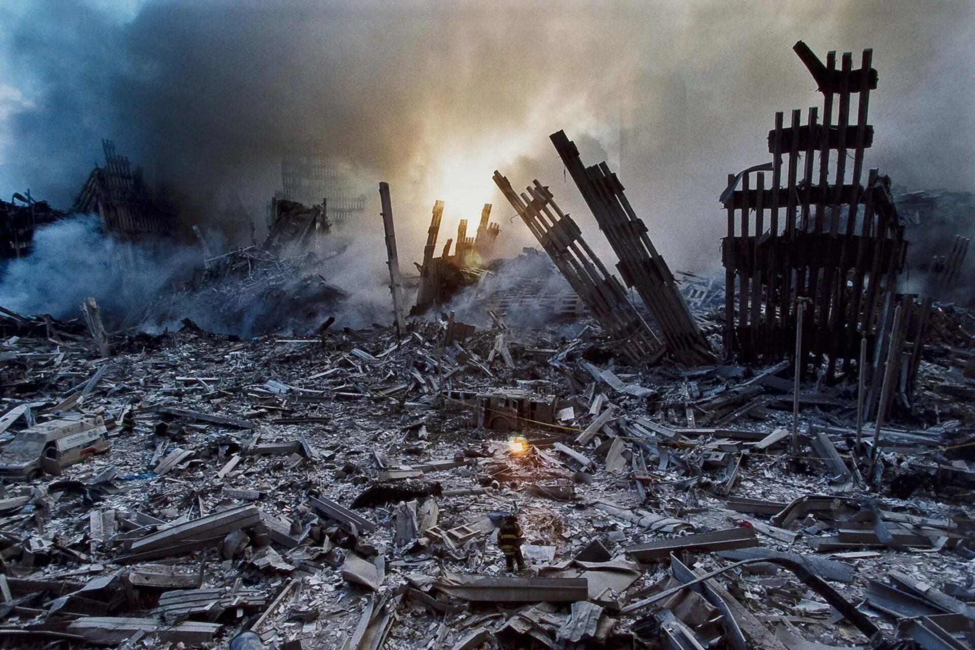 11 сентября 2010. Башни-близнецы 11 сентября 2001. 11 сентября 2001 года пентагон. катастрофа картинки. фон для презентации терроризм.