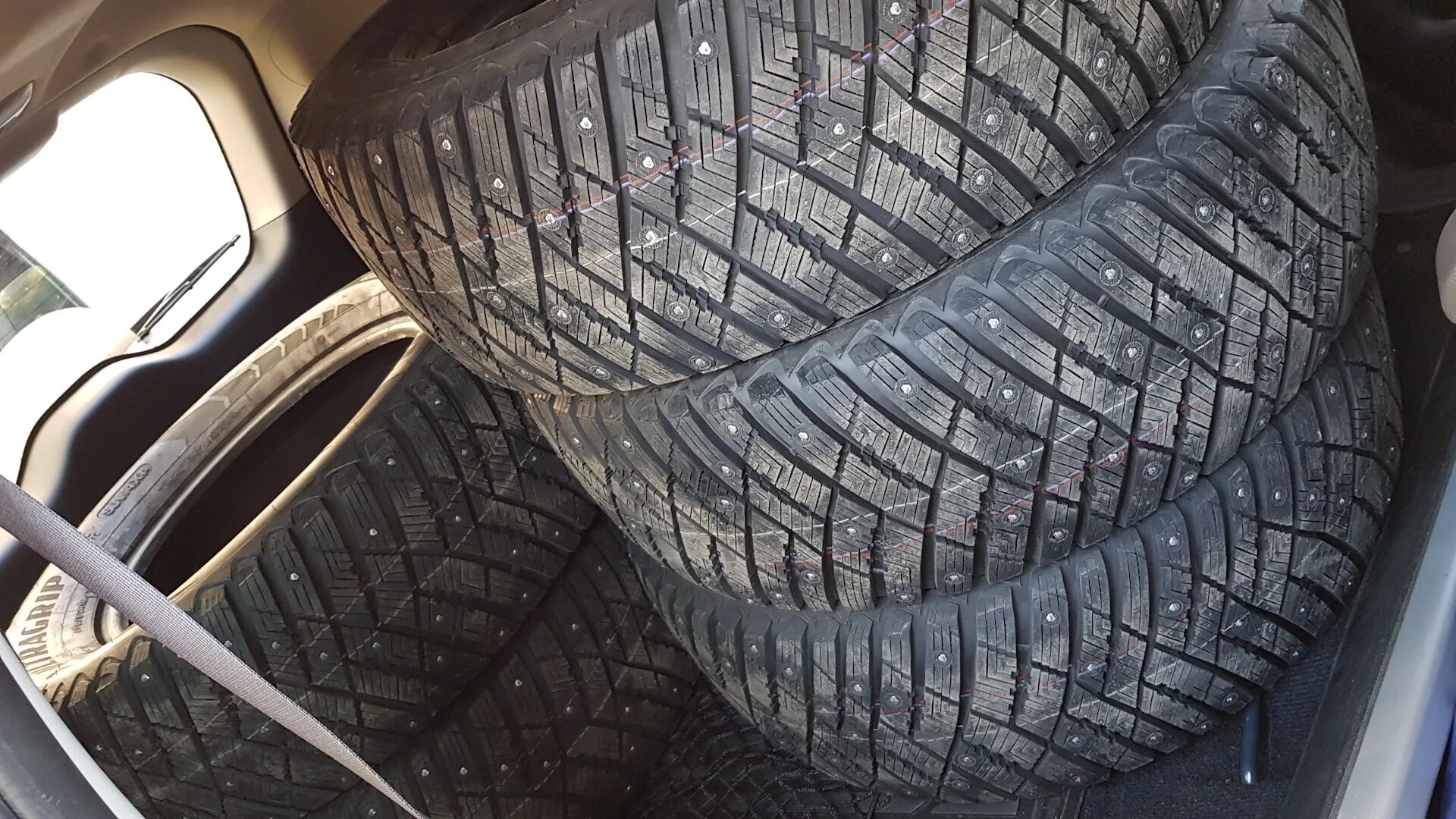 Bridgestone Blizzak Spike-02 SUV. Bridgestone Blizzak Spike 3. 265/60r18 Bridgestone Blizzak Spike-02 SUV 114t шип. Bridgestone Blizzak Spike 02 265/60 r18.