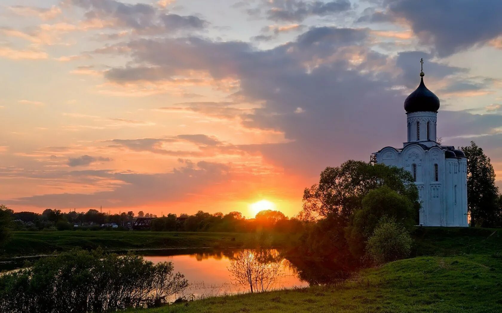 иеромонах иоанн корчуков. православные про. святогорский монастырь пушкинские горы. православные про. православный храм.
