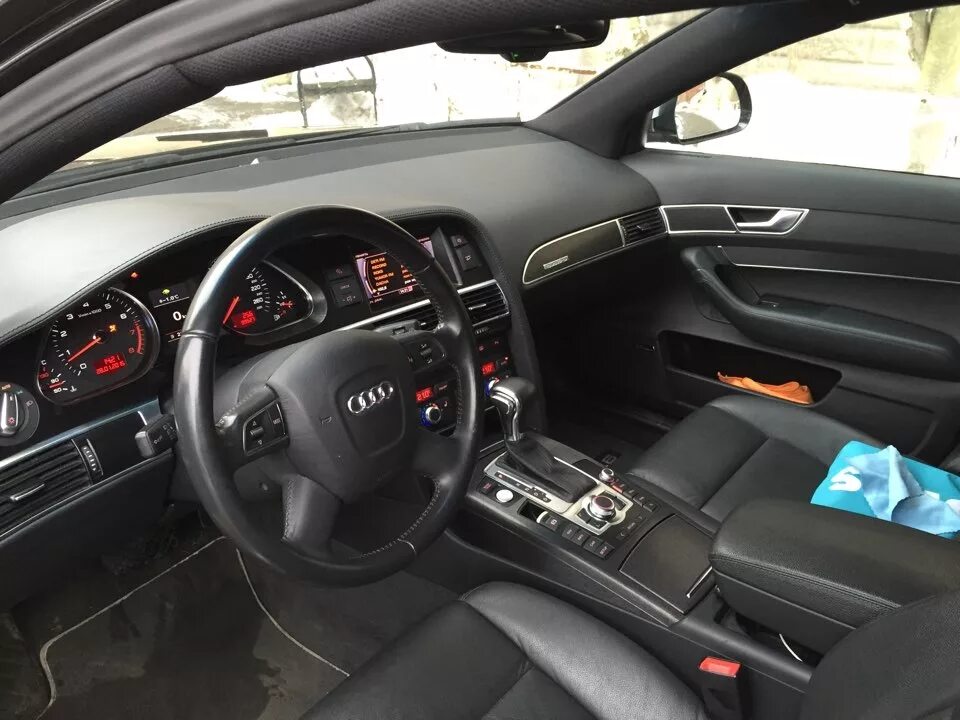 A6 2010. Audi a6 c6 avant салон. Audi a6 c6 Interior. Ауди а6 черная салон. Audi a6 2010 салон.