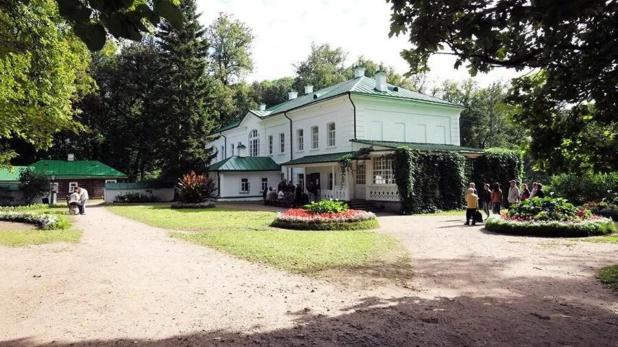 Ясная поляна лев николаевич толстой. Ясная поляна лев николаевич толстой. Ясная поляна тула толстой. Лев николаевич толстой в ясной поляне. Гости ясной поляны.