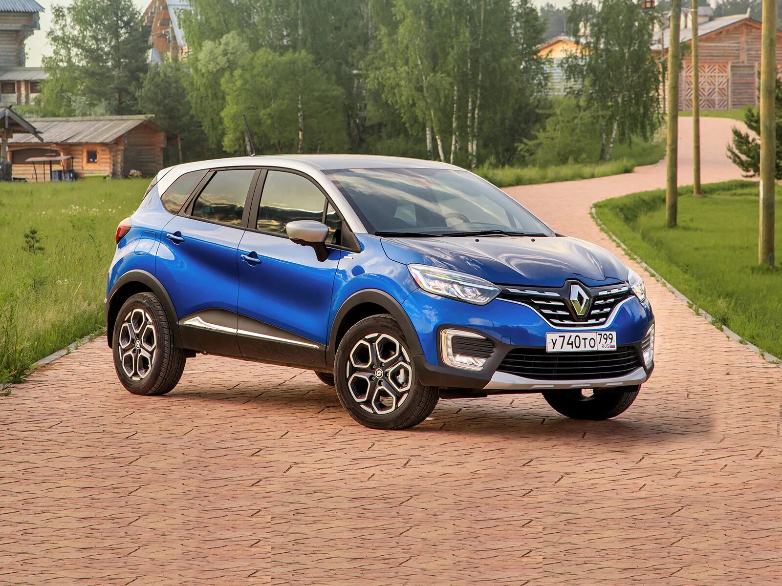 Автомобиль renault kaptur. Рено Каптур. Рено Ренаулт Каптур. Рено Каптур 2020 синий. Рено Каптур 2023.