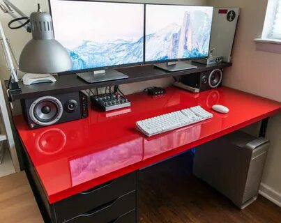 Gaming desk