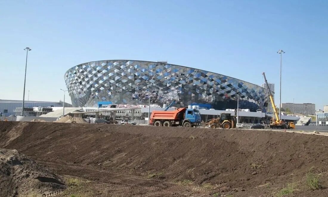 ЛДС Арена Новосибирск парк. Новая ледовая Арена в Новосибирске. Парк у нового ЛДС В Новосибирске. Новый стадион в Новосибирске Горский. Ледовый ход