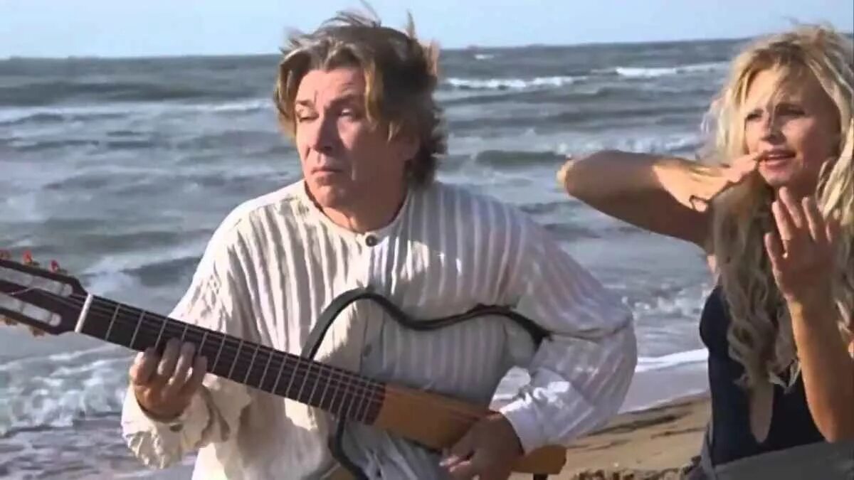 По барам там все счастливы давно песня. По барам там все счастливы давно песня. Текст песни она делит вайб. Экскурсия по барам. Песня бар йохай.