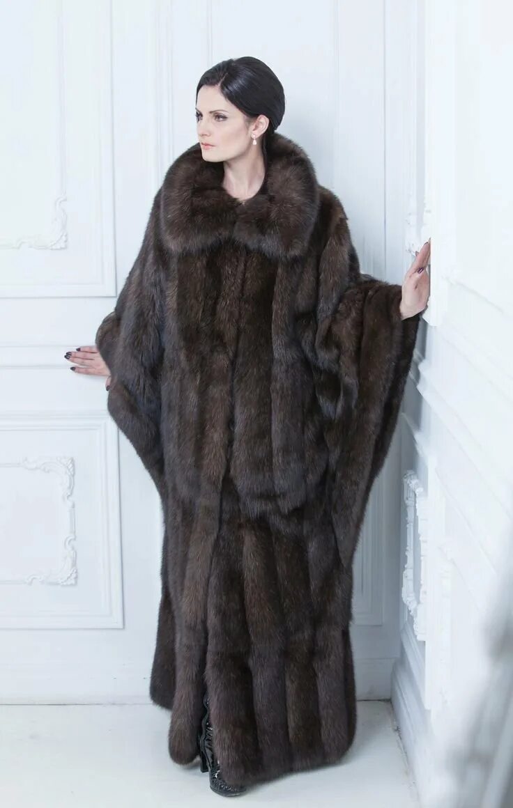 Шуба комбинированная с тканью. Шуба норковая снежная королева. Дорогая шуба с капюшоном. Шуба блэкглама снежная королева. Дорогие норковые шубы.