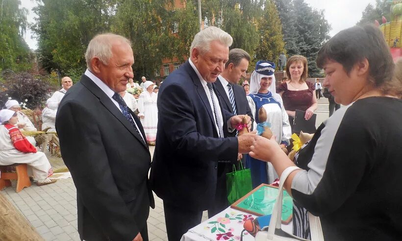 Погода в рогнедино брянской на 3 дня. Погода в рогнедино брянской на 3 дня. Погода рогнедино. Погода в рогнедино брянской на 3 дня. Погода в рогнедино брянской на 3 дня.