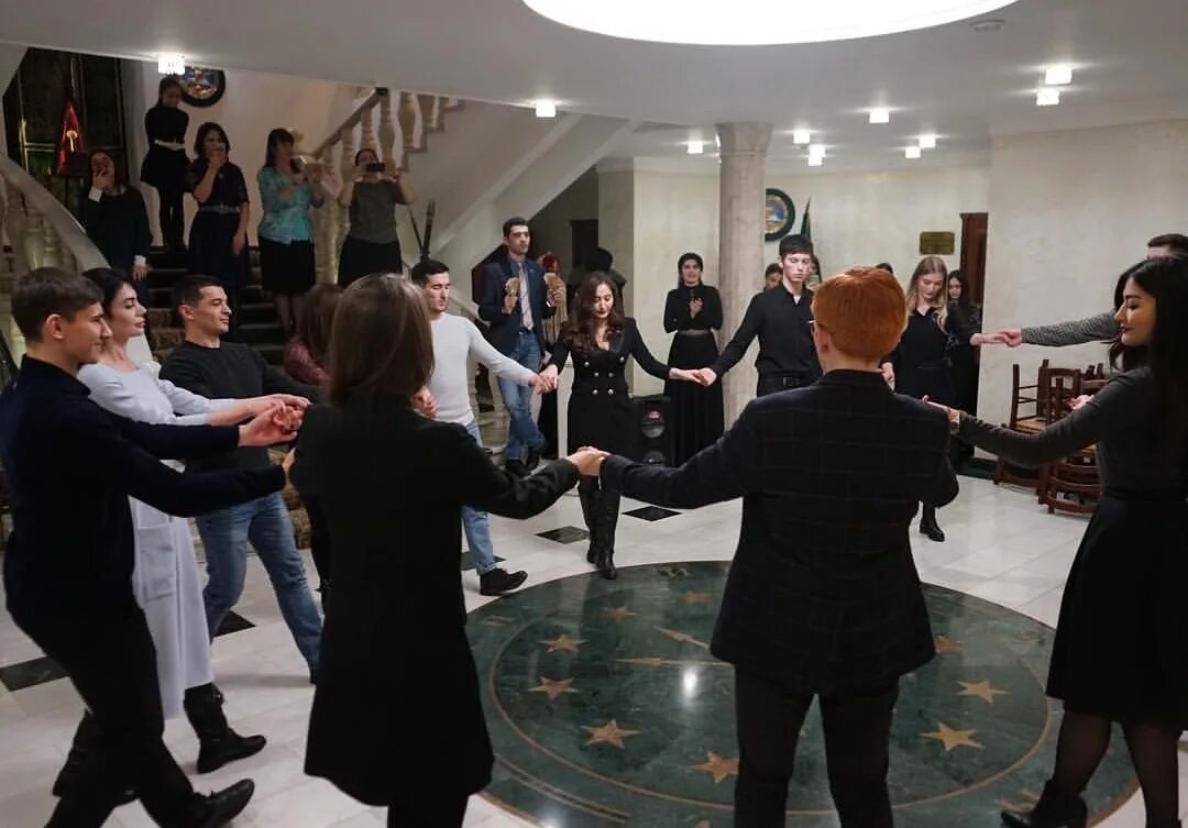 Постпредство адыгеи в москве. Представительство республики адыгея. Представительство республики адыгея. Представительство краснодарского края в москве. Посольство адыгеи в москве.